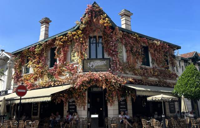 Brasserie Restaurant proche Bassin d’Arcachon · Façade Maison Gambetta
<div>
<div> </div>
</div>