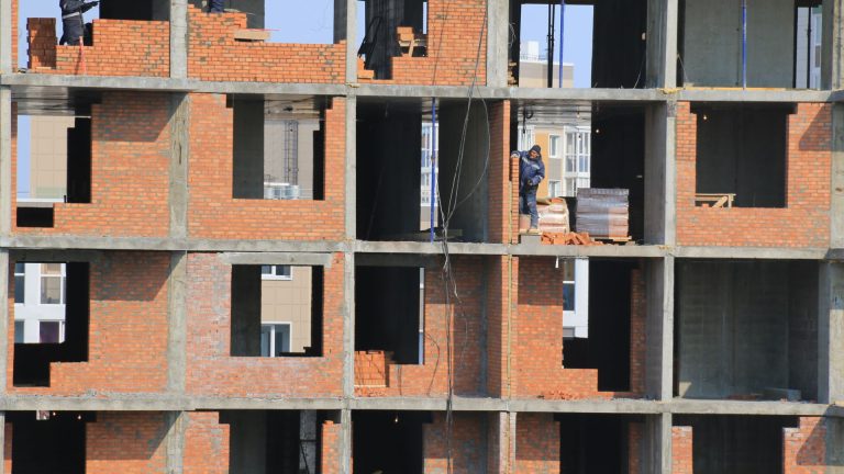 Loi SRU : définition, obligations, logement social et impact immobilier